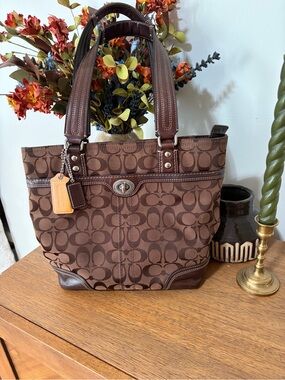 Coach chocolate brown tote